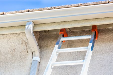 What Are Seamless Gutters?