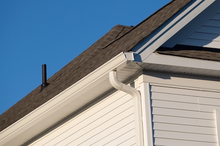 Clogged gutters in pickerington how to protect your foundation from ohio rains