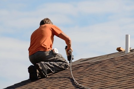 Is It Time to Replace Your Asphalt Shingles? 7 Signs You Shouldn’t Ignore